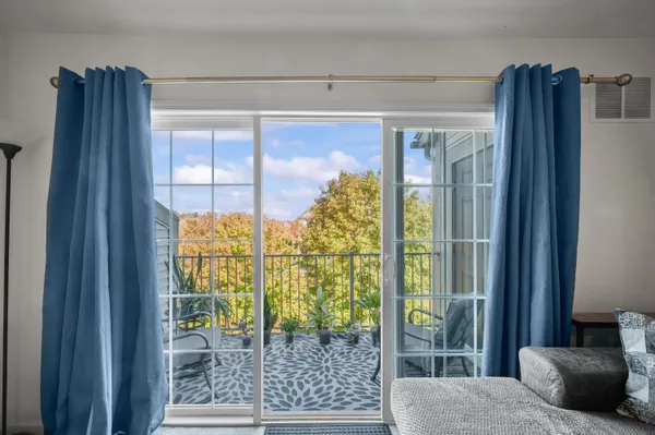 $284,900 | 3238 Johanna Ware West, Wixom, MI 48393