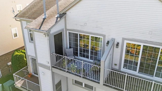 $284,900 | 3238 Johanna Ware West, Wixom, MI 48393