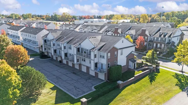 $284,900 | 3238 Johanna Ware West, Wixom, MI 48393