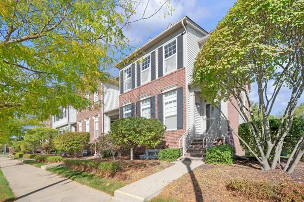 $284,900 | 3238 Johanna Ware West, Wixom, MI 48393