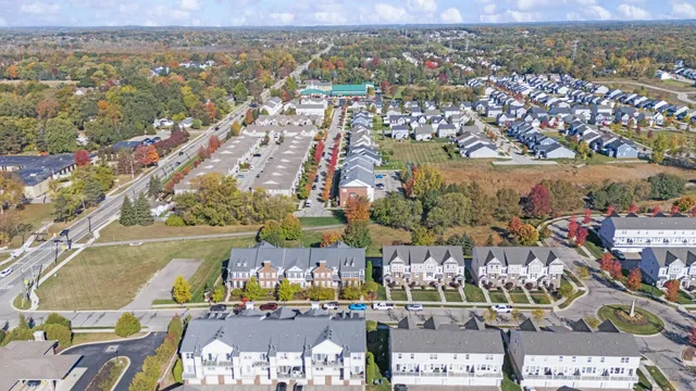 $284,900 | 3238 Johanna Ware West, Wixom, MI 48393