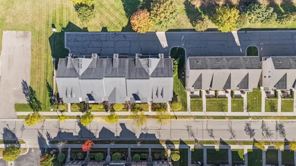 $284,900 | 3238 Johanna Ware West, Wixom, MI 48393