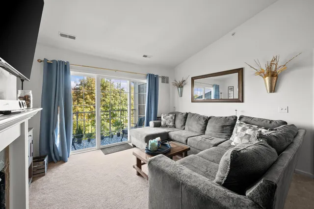 $284,900 | 3238 Johanna Ware West, Wixom, MI 48393