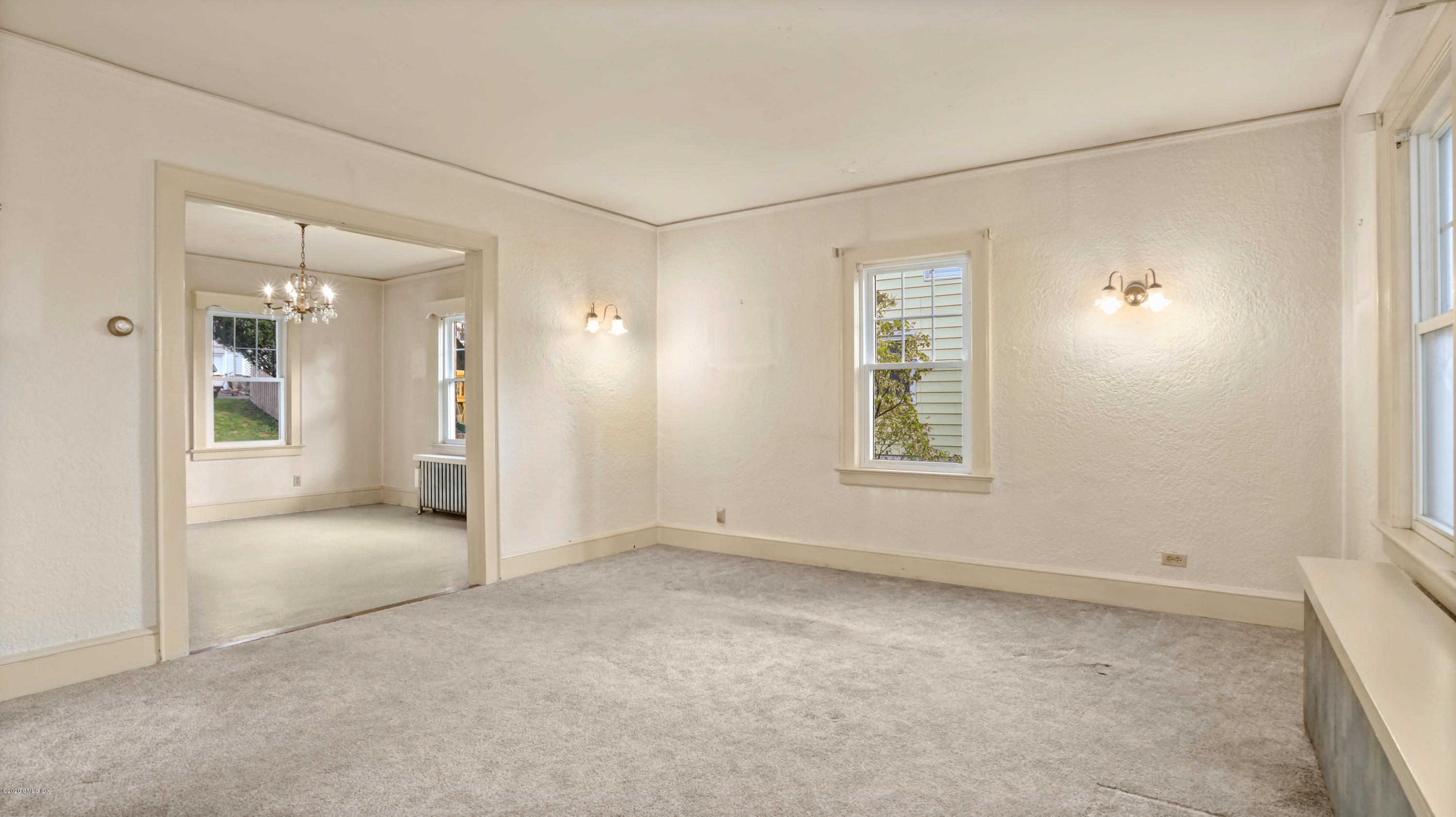 95 Pemberwick Road Greenwich, CT 06831 - Photo 9 of 27 95 Pemberwick Rd Greenwich CT-print-007-