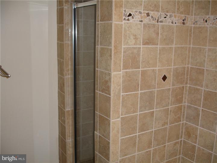 7401 Rugby Street Philadelphia, PA 19138 - Photo 14 of 20 Bathroom