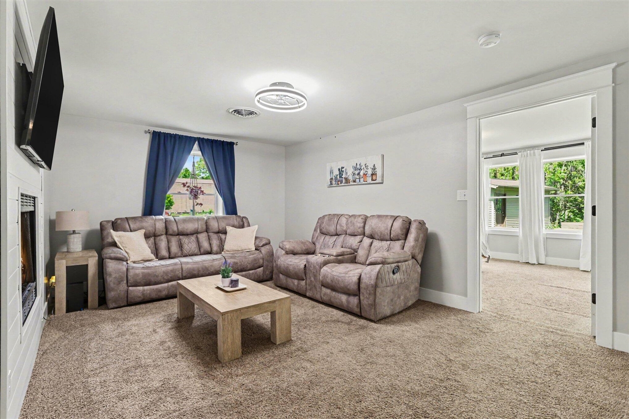 735 Lyon Lake Road Marshall, MI 49068 - Photo 11 of 25