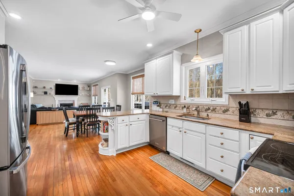 $865,000 | 14 Briar Road, Bethany, CT 06524