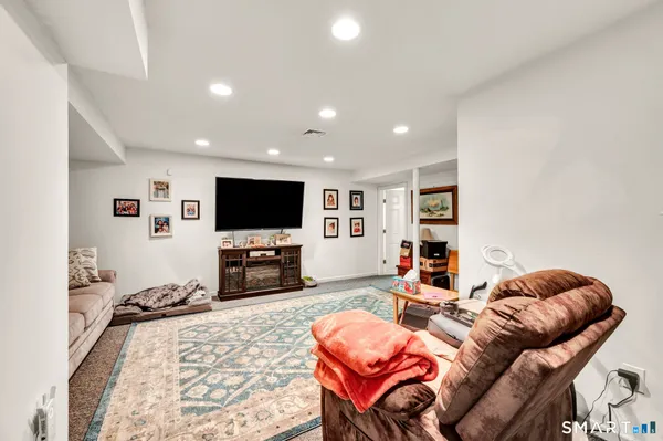 $865,000 | 14 Briar Road, Bethany, CT 06524