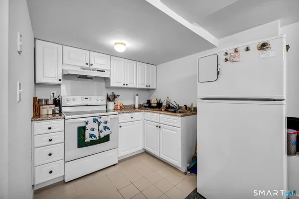 $865,000 | 14 Briar Road, Bethany, CT 06524