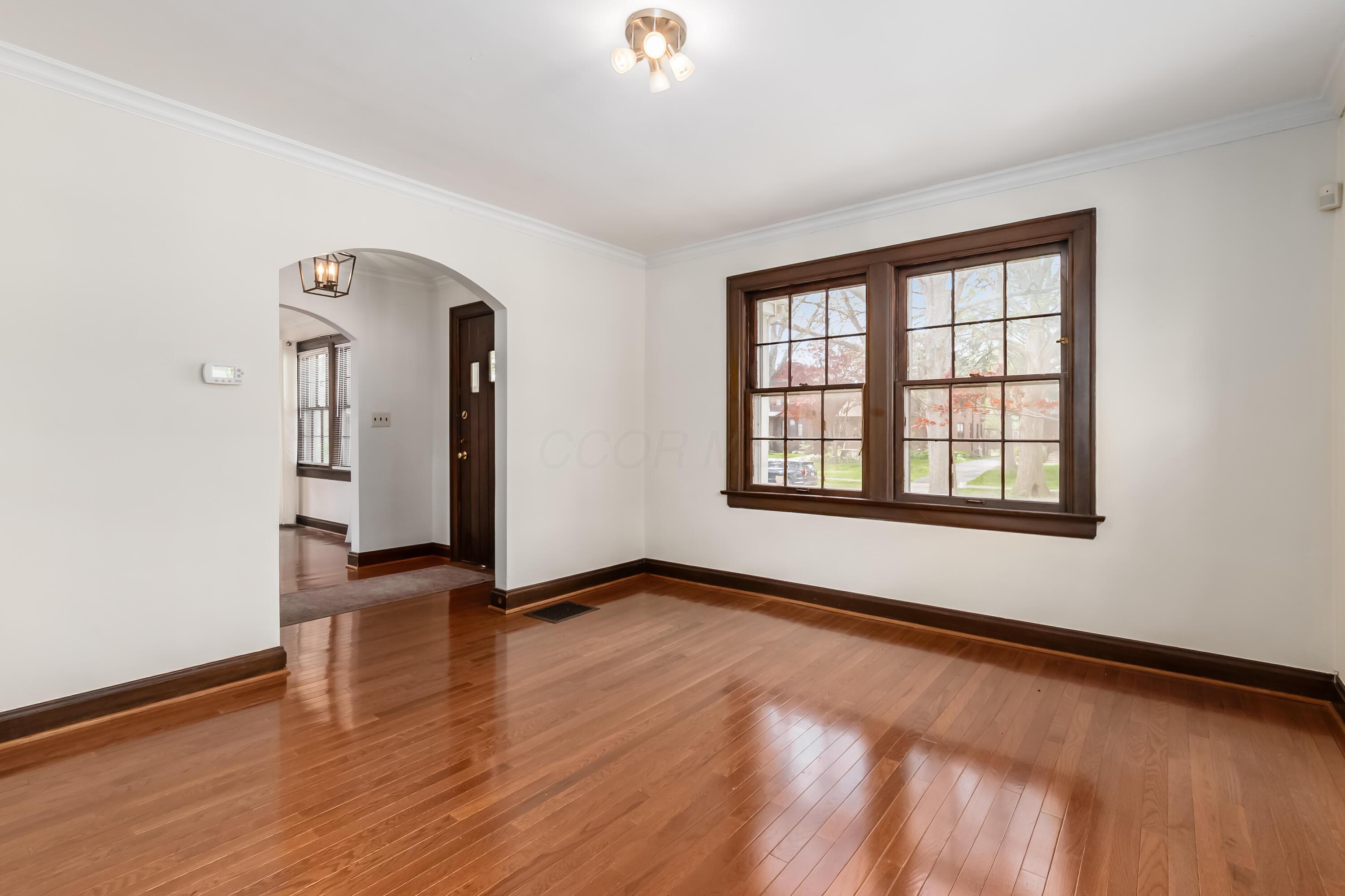 50 North Cassingham Road Columbus, OH 43209 - Photo 17 of 47 Dining room