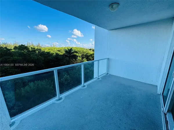 $3,000 | 14951 Royal Oaks Lane, Unit 405, North Miami, FL 33181