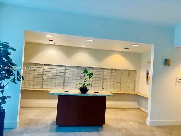 $3,000 | 14951 Royal Oaks Lane, Unit 405, North Miami, FL 33181