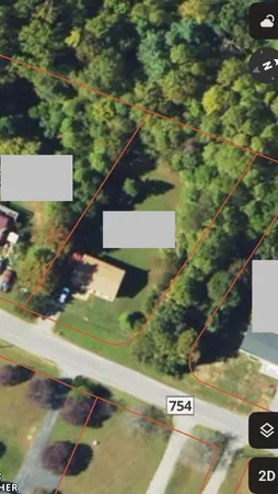 a view of an outdoor space