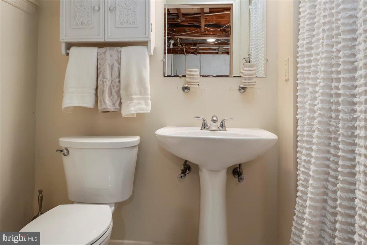 232 Blenheim Road Baltimore, MD 21212 - Photo 30 of 33