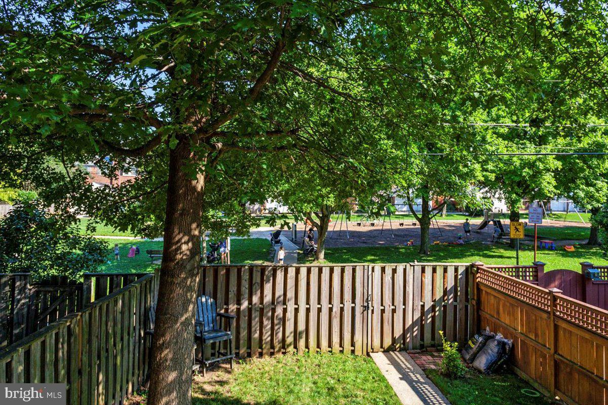 232 Blenheim Road Baltimore, MD 21212 - Photo 31 of 33
