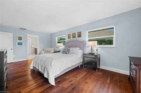 $1,150,000 | 1960 Imperial Golf Course Boulevard, Naples, FL 34110