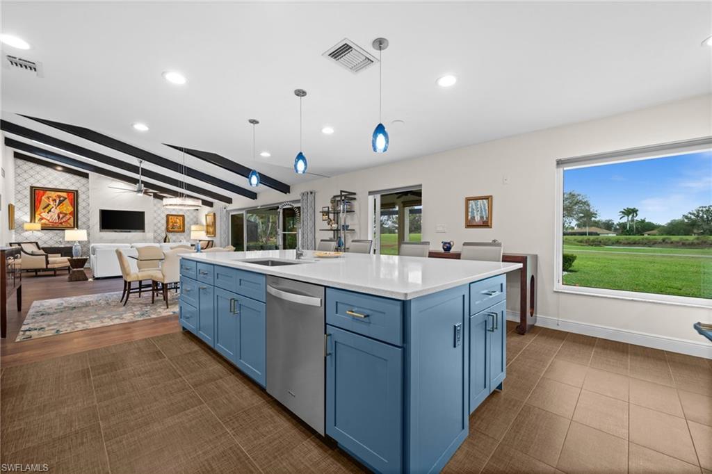 1960 Imperial Golf Course Boulevard Naples, FL 34110 - Photo 8 of 38