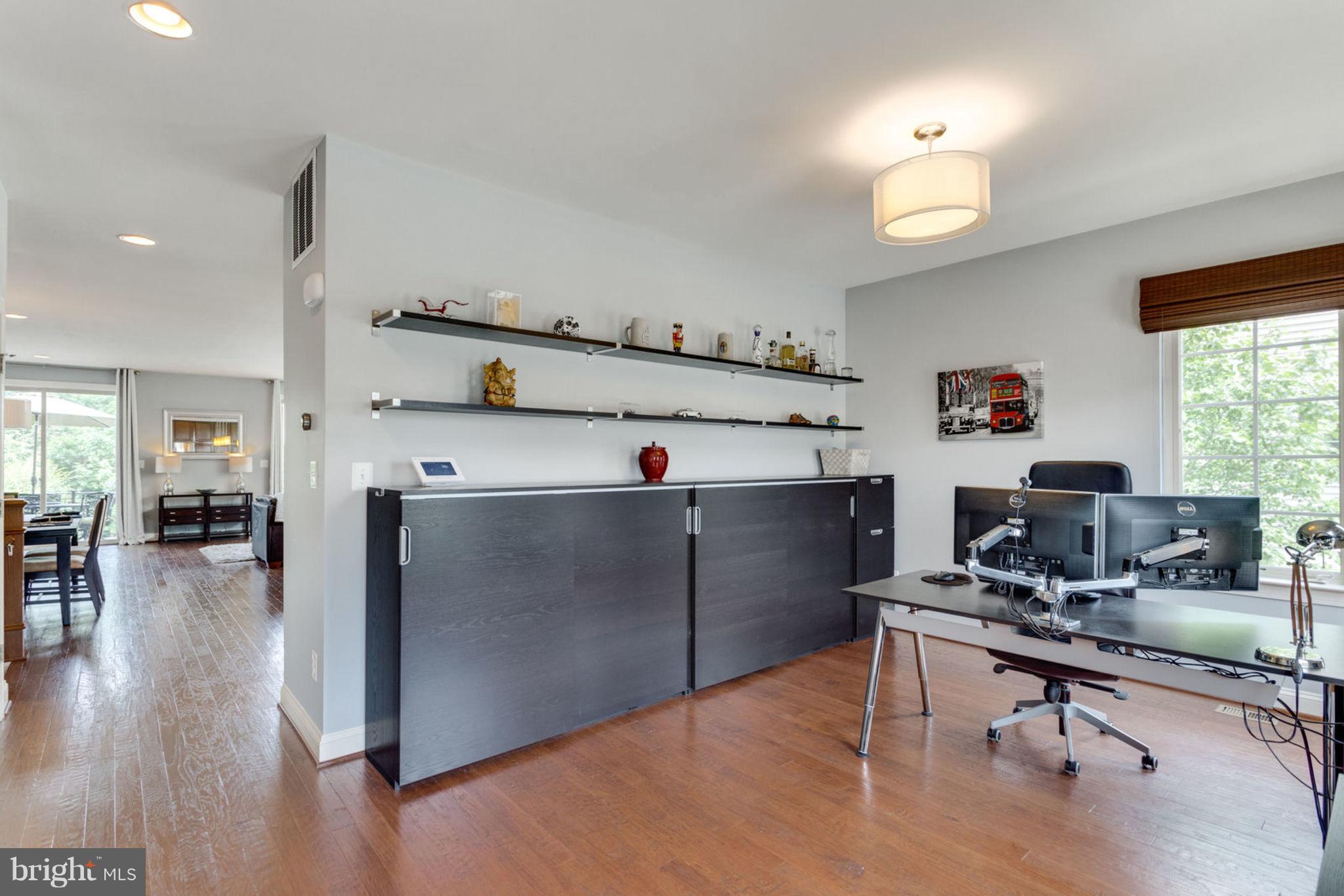 42270 Rhett Drive Ashburn, VA 20148 - Photo 15 of 30 Interior (General)