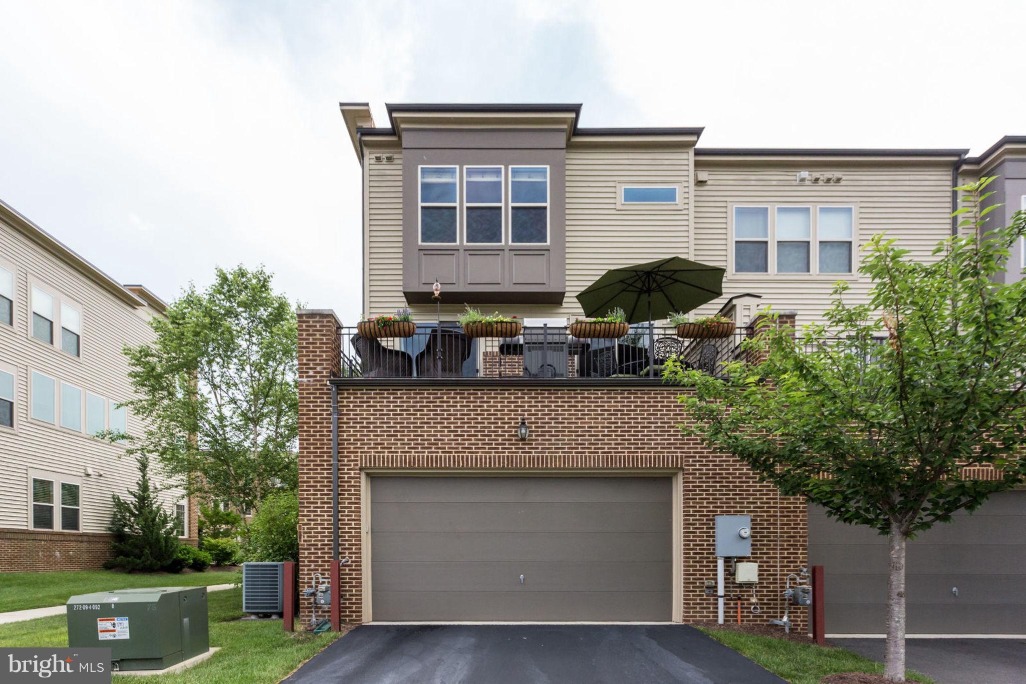 42270 Rhett Drive Ashburn, VA 20148 - Photo 30 of 30 Exterior (Rear)