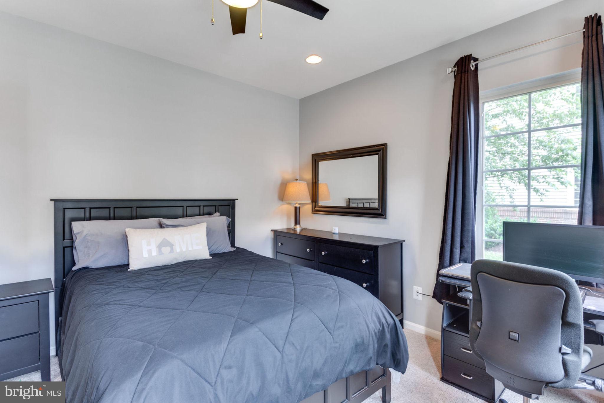 42270 Rhett Drive Ashburn, VA 20148 - Photo 5 of 30 Bedroom