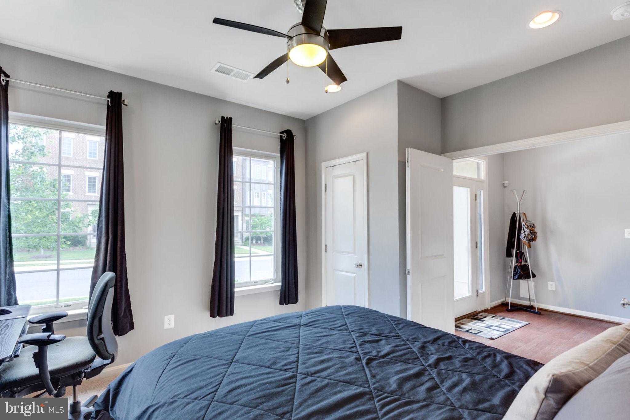 42270 Rhett Drive Ashburn, VA 20148 - Photo 6 of 30 Bedroom