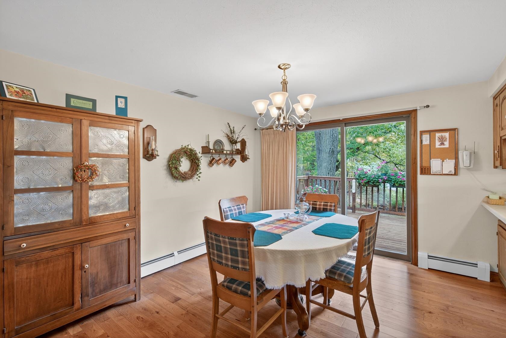 872 Winding Trail Oneida, WI 54155 - Photo 14 of 61