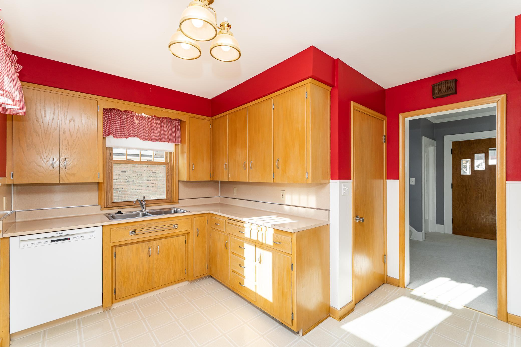 1120 3rd Street Southeast Rochester, MN 55904 - Photo 17 of 38