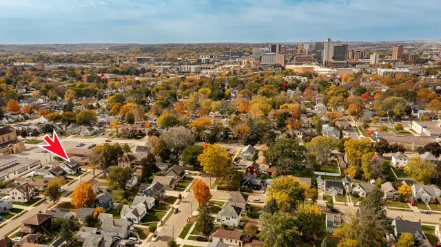 $269,900 | 1120 3rd Street Southeast, Rochester, MN 55904