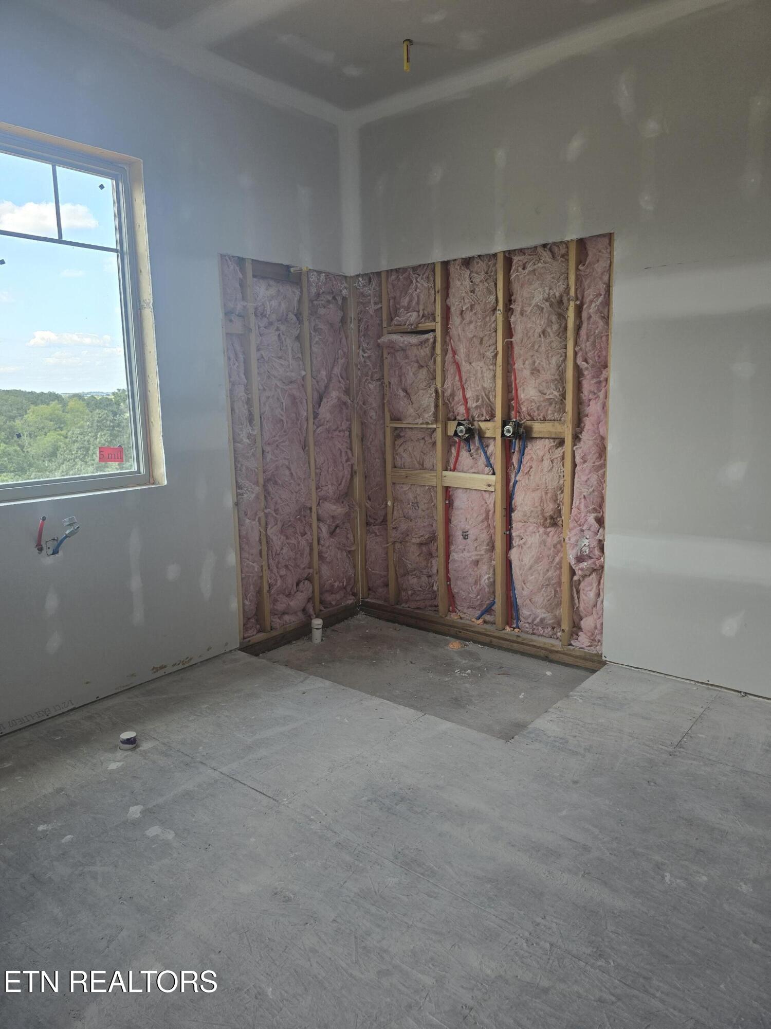 542 River Road Loudon, TN 37774 - Photo 13 of 27 20250909_161202 (1)