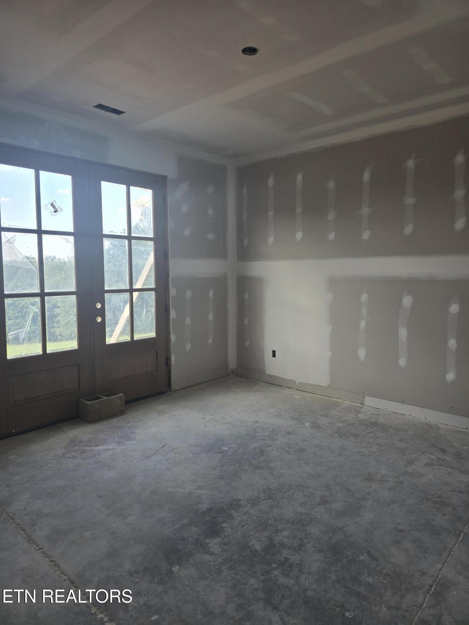 542 River Road Loudon, TN 37774 - Photo 25 of 27 20250909_161553