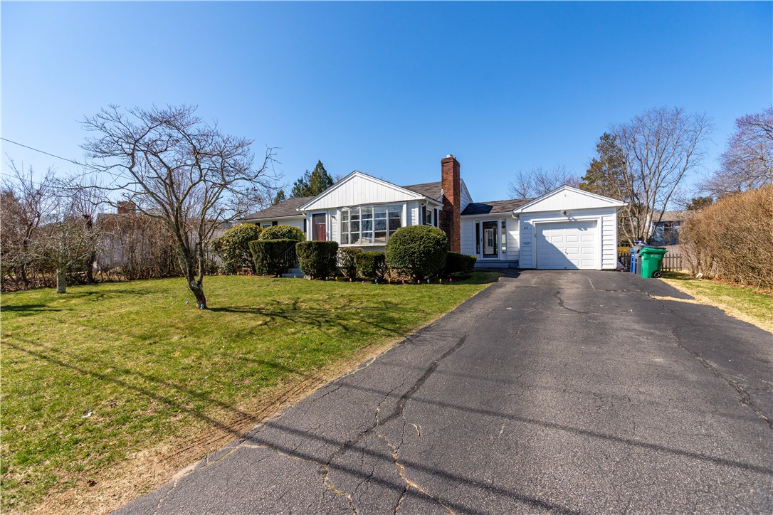 63 Deborah Road Warwick, RI 02888 - Photo 2 of 47