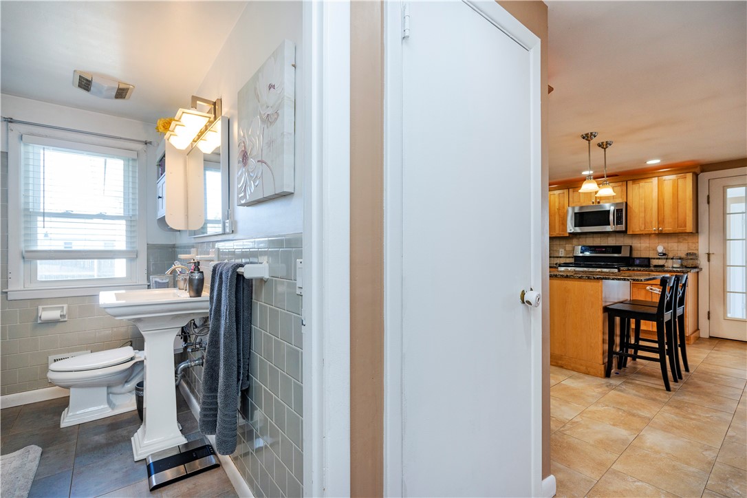 63 Deborah Road Warwick, RI 02888 - Photo 26 of 47