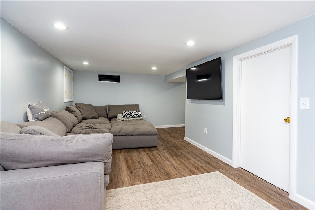 63 Deborah Road Warwick, RI 02888 - Photo 38 of 47