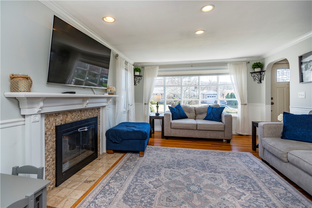 63 Deborah Road Warwick, RI 02888 - Photo 9 of 47