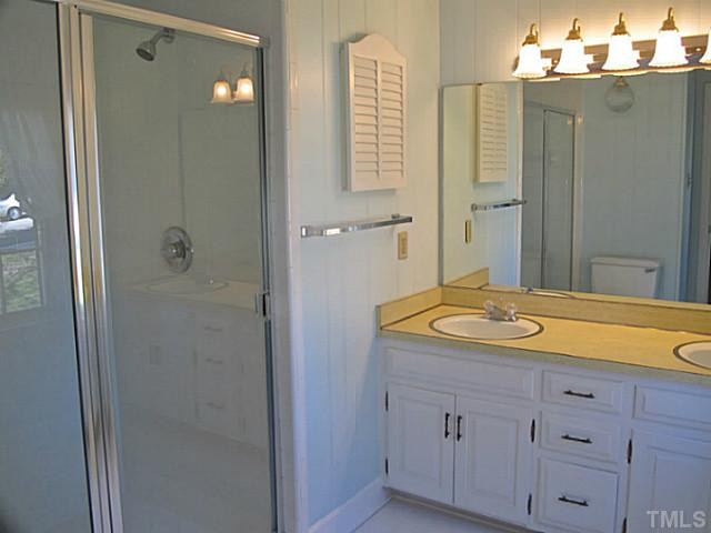 344 Buncombe Street Raleigh, NC 27609 - Photo 13 of 25 Master Bath/Spa