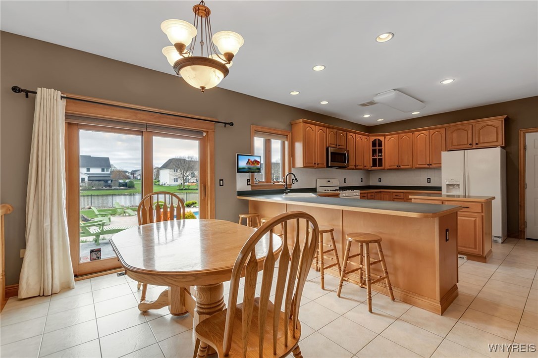 7275 Ridgeview Drive West Pendleton, NY 14120 - Photo 12 of 50