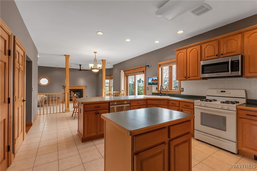 7275 Ridgeview Drive West Pendleton, NY 14120 - Photo 17 of 50