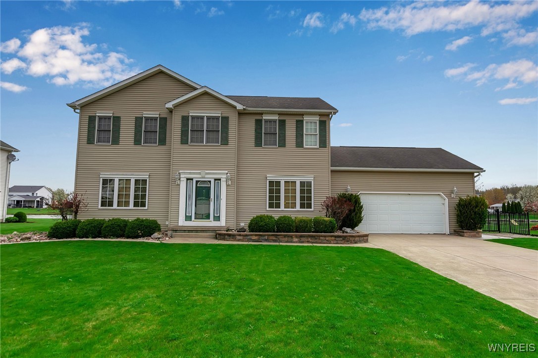 7275 Ridgeview Drive West Pendleton, NY 14120 - Photo 2 of 50