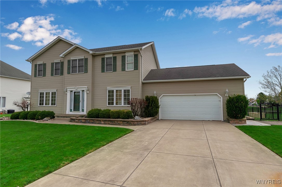 7275 Ridgeview Drive West Pendleton, NY 14120 - Photo 3 of 50