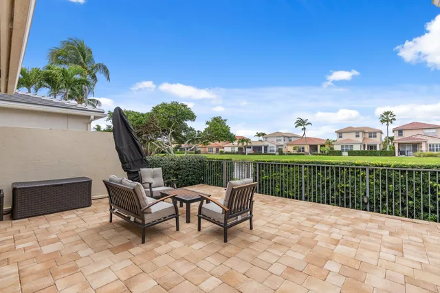 $1,175,000 | 117 Via Condado Way, Palm Beach Gardens, FL 33418