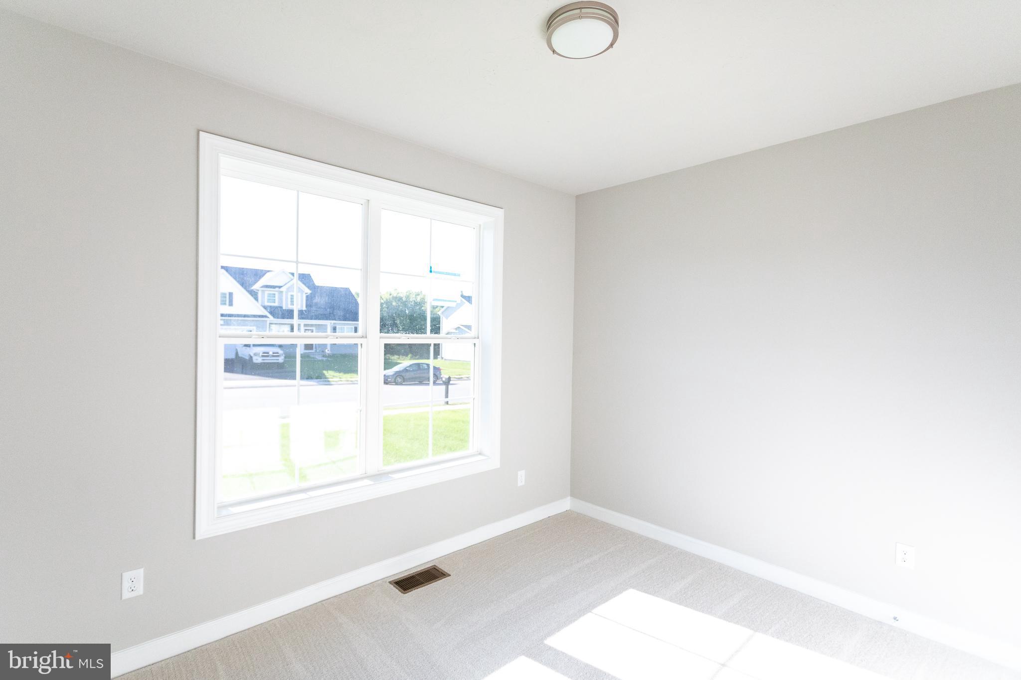86 Lobell Road, Unit 14 Abbottstown, PA 17301 - Photo 5 of 40 Gallery Image 5