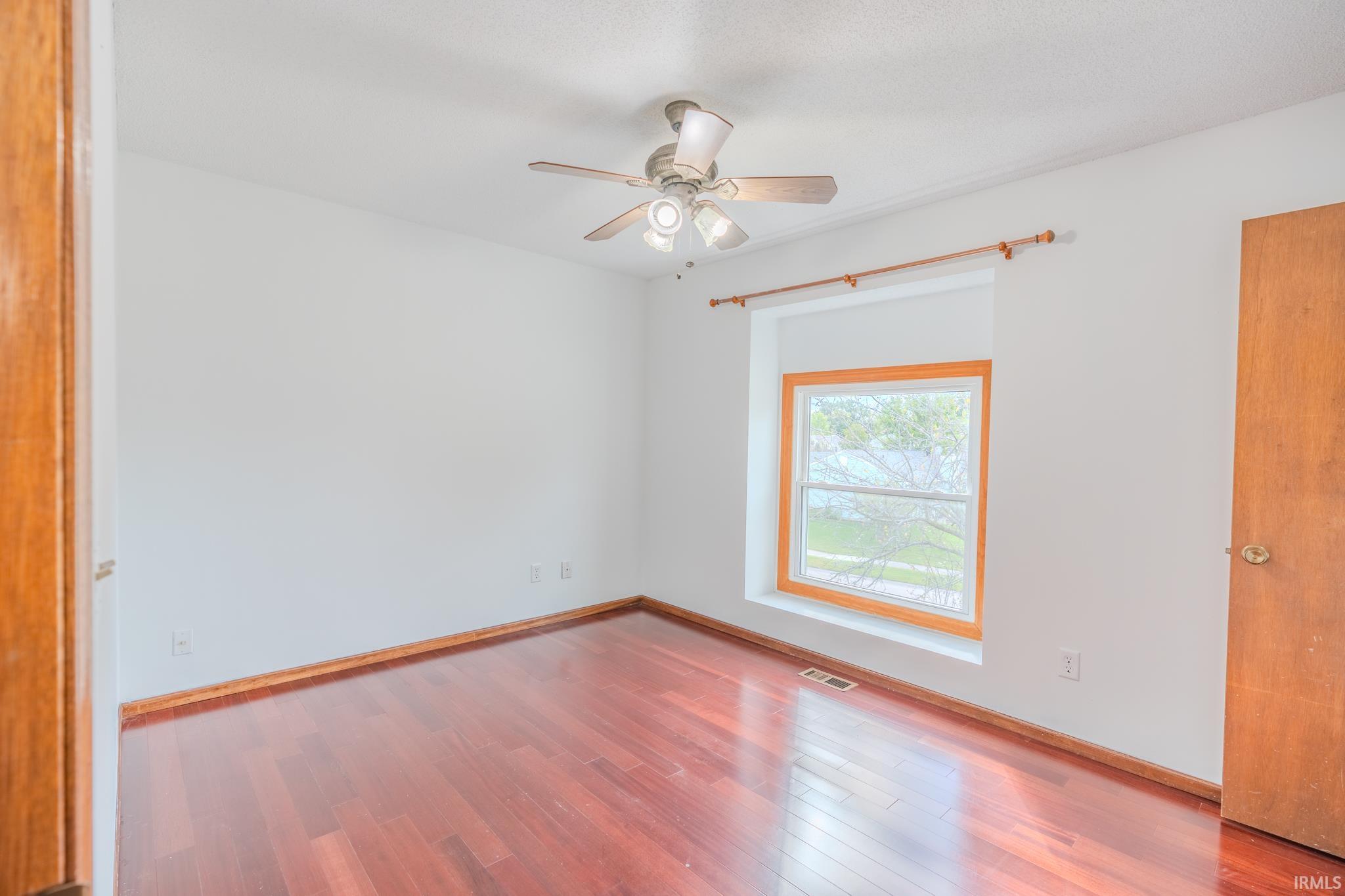 6602 Wood Rim Run Fort Wayne, IN 46825 - Photo 11 of 25 Gallery Image 11