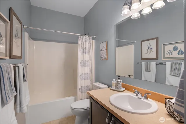 $575,000 | 3526 Becket Street Northeast, Lacey, WA 98516