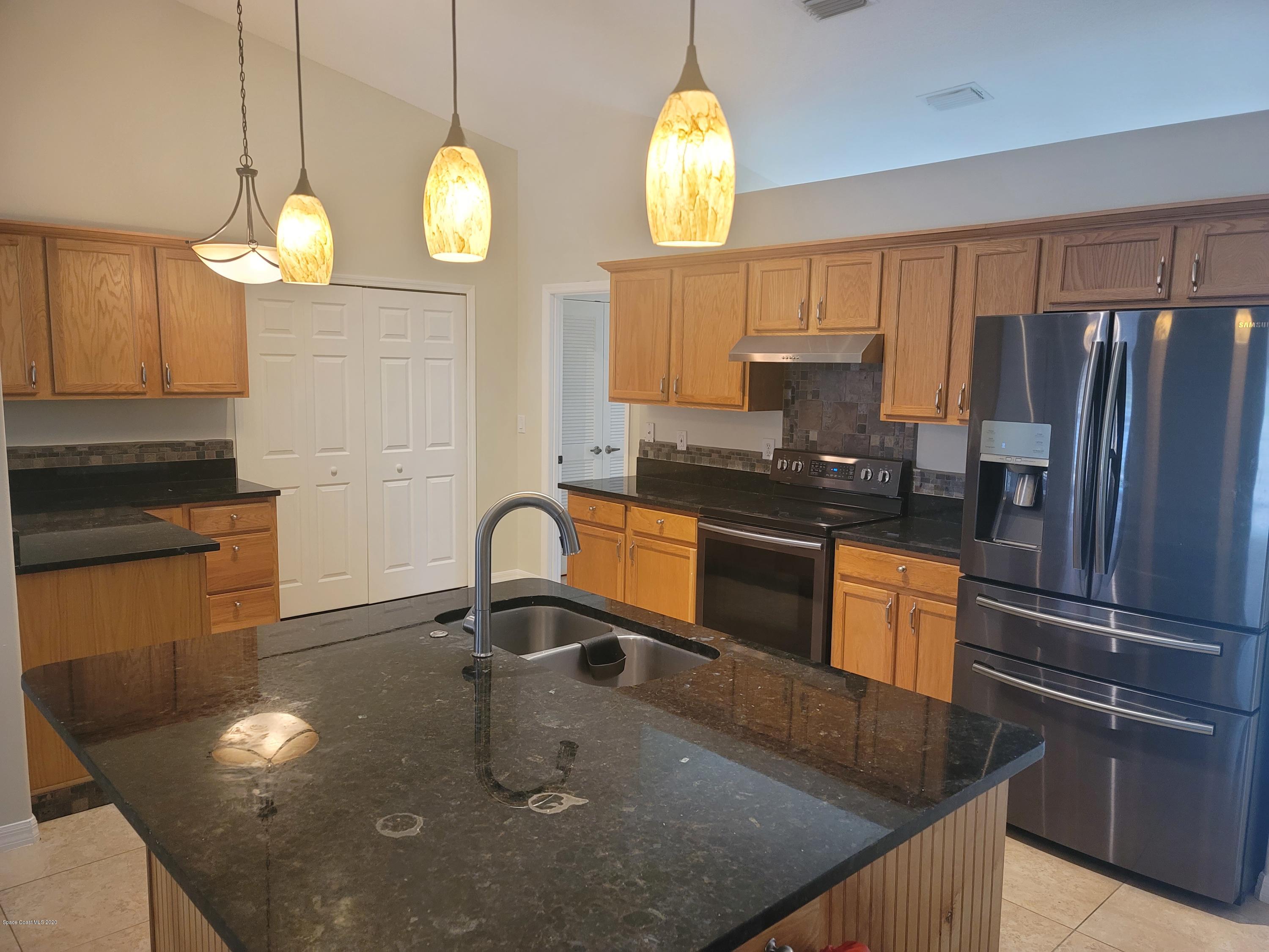 1585 Knoll Ridge Drive Melbourne, FL 32940 - Photo 4 of 29 20200907_134414
