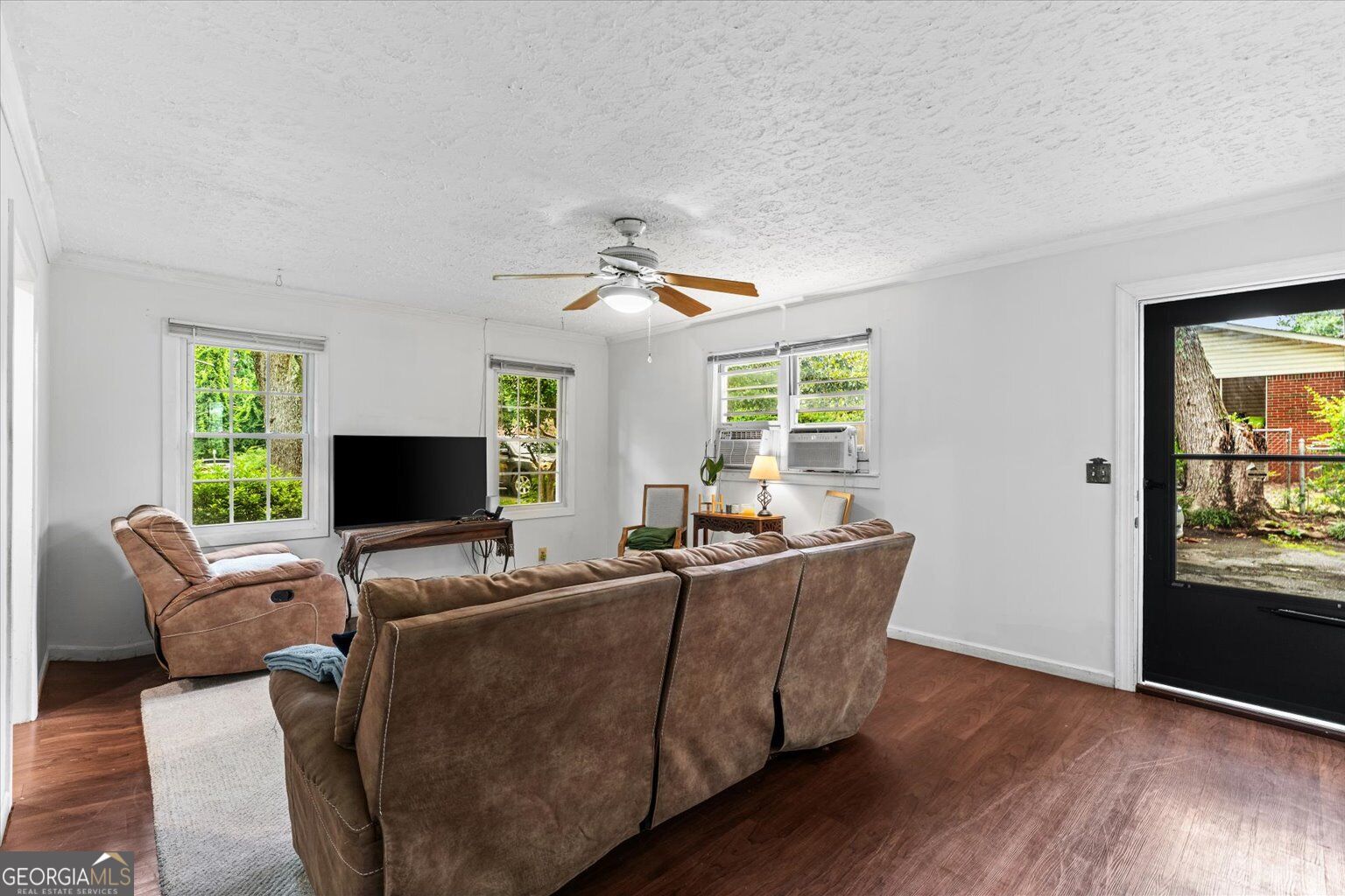 156 Northwest Parker Road Calhoun, GA 30701 - Photo 17 of 39 Gallery Image 17