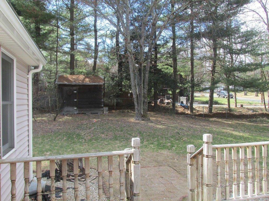 347 Shaker Road Westfield, MA 01085 - Photo 19 of 22 Gallery Image 19