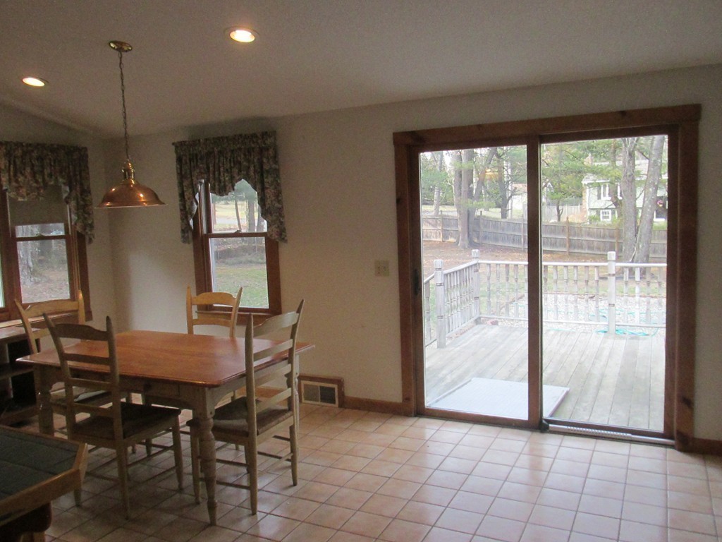347 Shaker Road Westfield, MA 01085 - Photo 6 of 22 Gallery Image 6