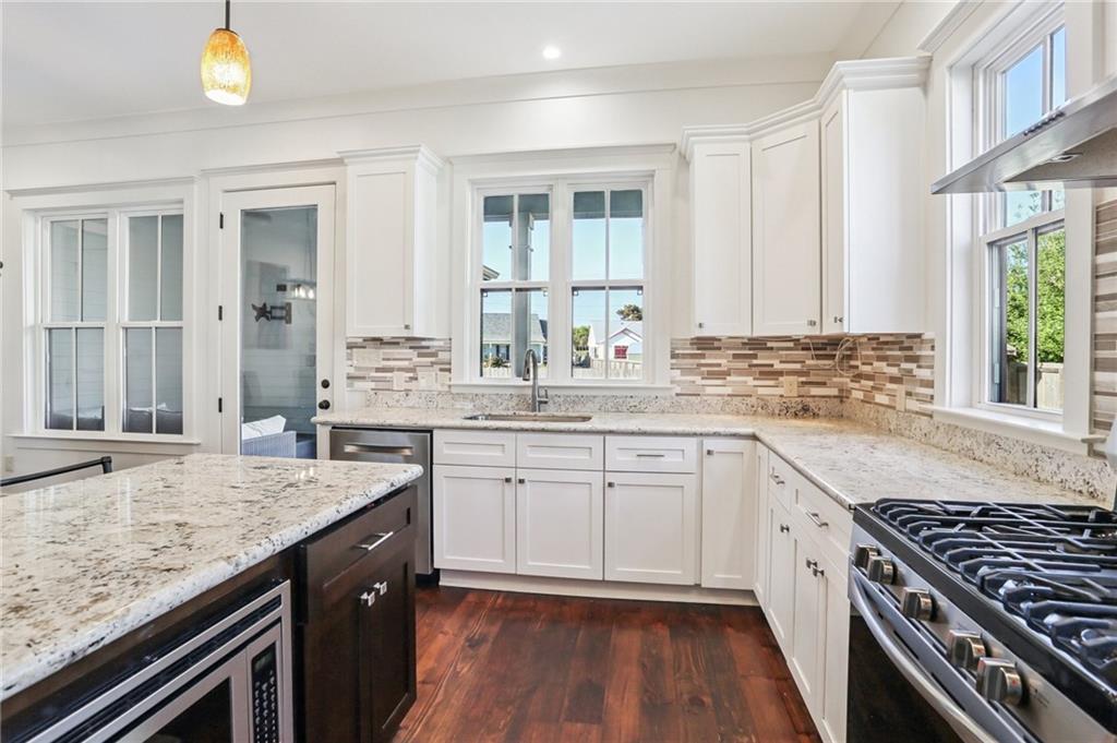 1942 Rose Street Arabi, LA 70032 - Photo 10 of 24