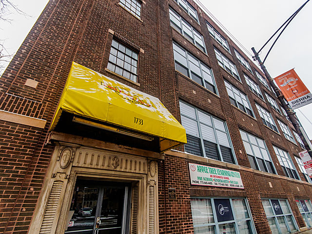 1733 West Irving Park Road, Unit 218 Chicago, IL 60613 - Photo 1 of 15