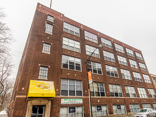1733 West Irving Park Road, Unit 218 Chicago, IL 60613 - Photo 2 of 15